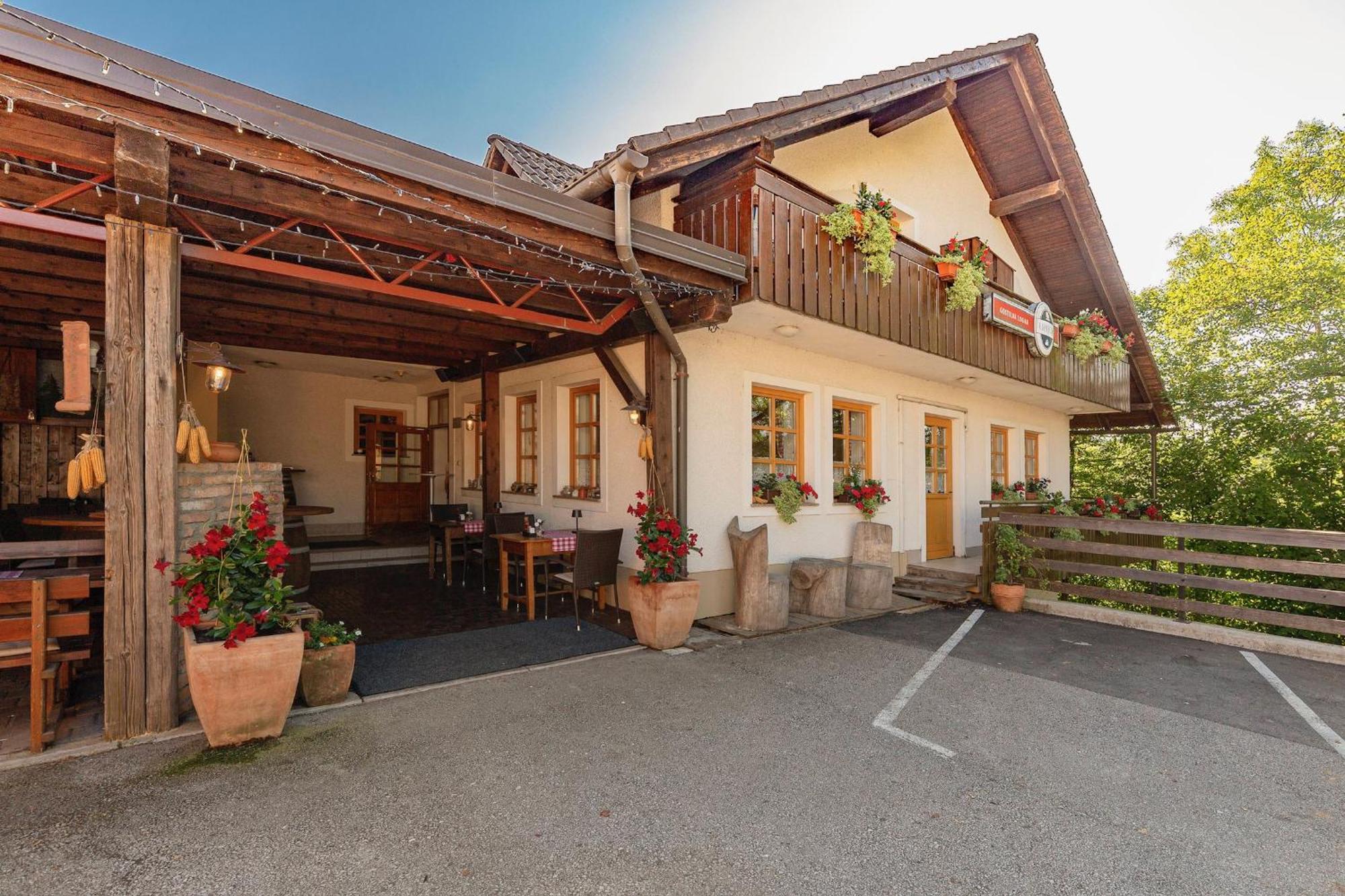 Gostilna Logar Hotel Hotemaze Kültér fotó